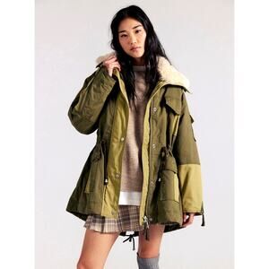 Free People We The Free Pieces of Me Parka Sage size M